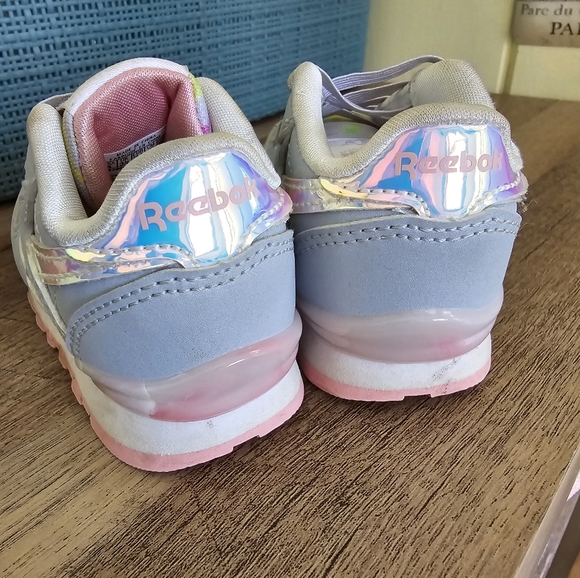 Toddler Reebok Step and Flash shoes - Picture 3 of 5